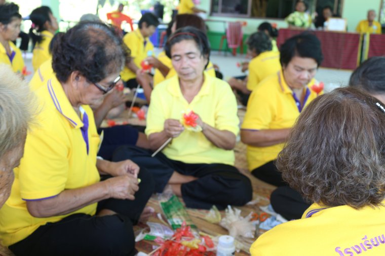 เมื่อวันที่ 5 พ.ย.62 นายอุบล อรรคบุตร ประธานกรรมการ และนายกฤษณา สร้อยแสง ผู้จัดการ ได้เดินทางไปมอบเงินสนับสนุน จำนวนเงิน 5,000 บาท ให้กับนายจรัส ใจแก้ว ผู้อำนวยการศูนย์เป็นผู้รับมอบหลังจากนั้นได้เยี่ยมชมกิจกรรมลำไม้พลอง